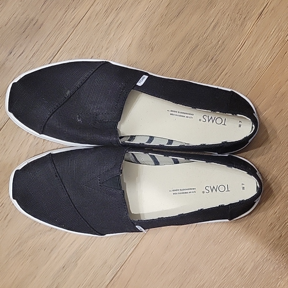 Toms espadrilles, size 7, black.